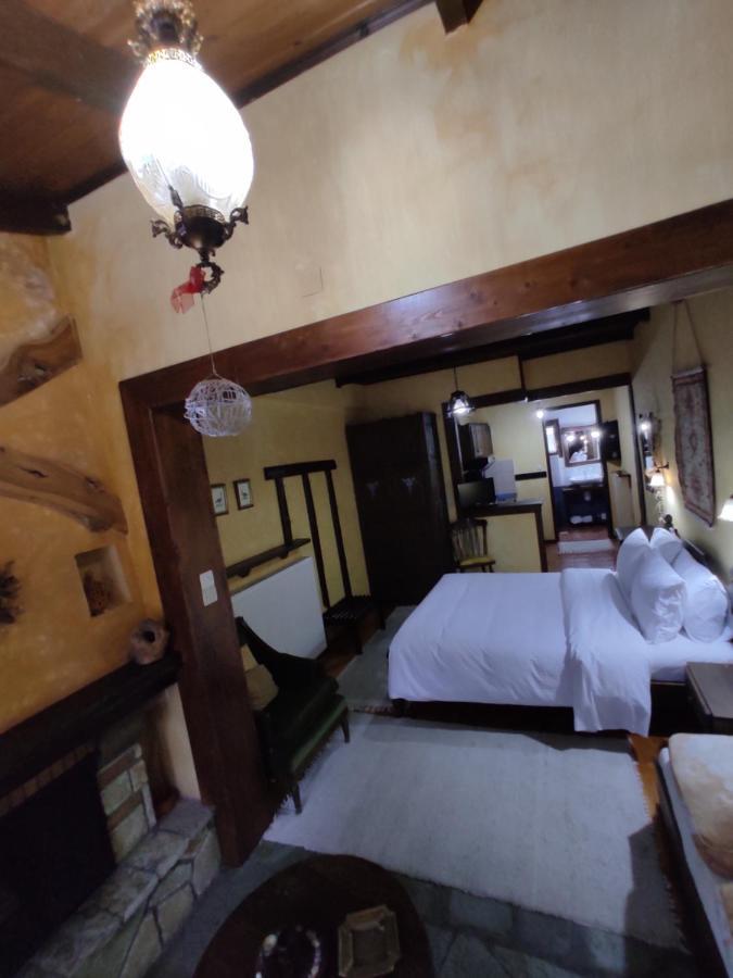 Xenonas Brizi Otel Eláti Dış mekan fotoğraf
