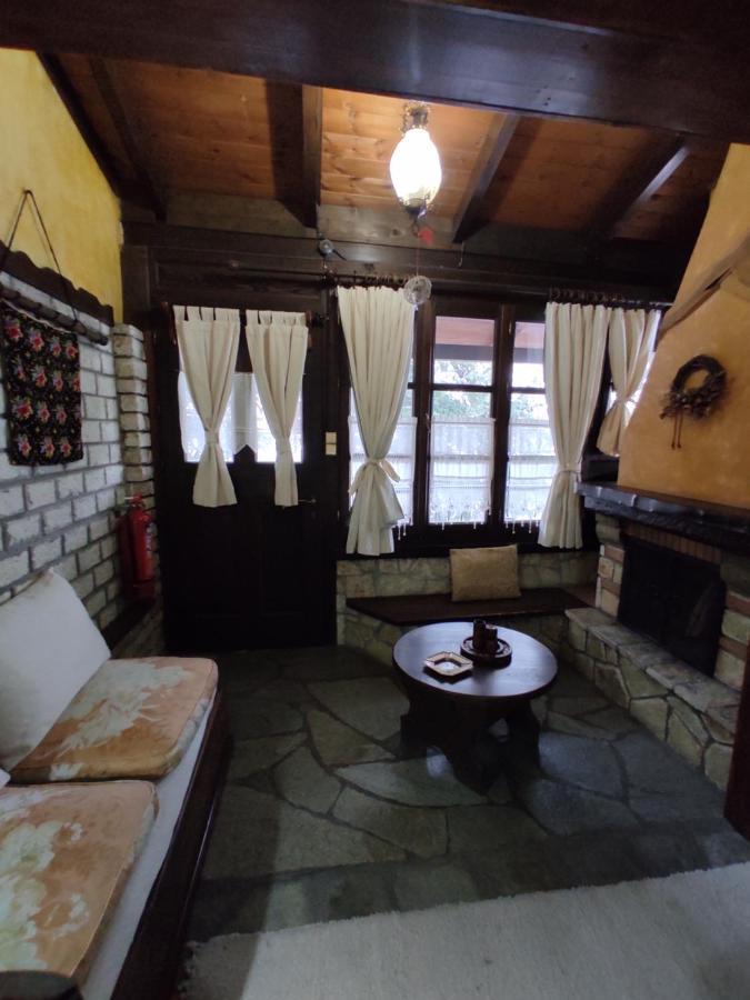 Xenonas Brizi Otel Eláti Dış mekan fotoğraf