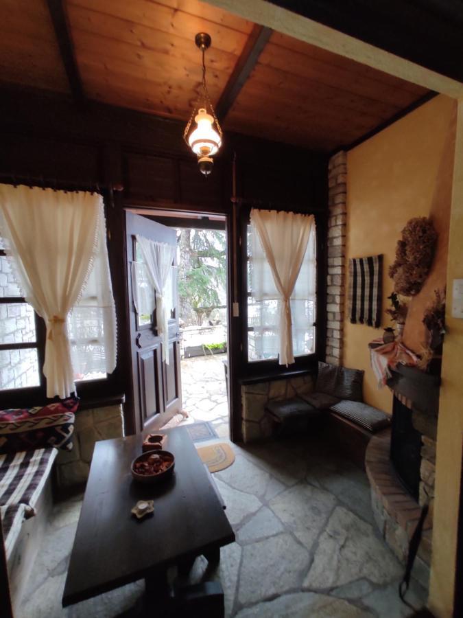 Xenonas Brizi Otel Eláti Dış mekan fotoğraf