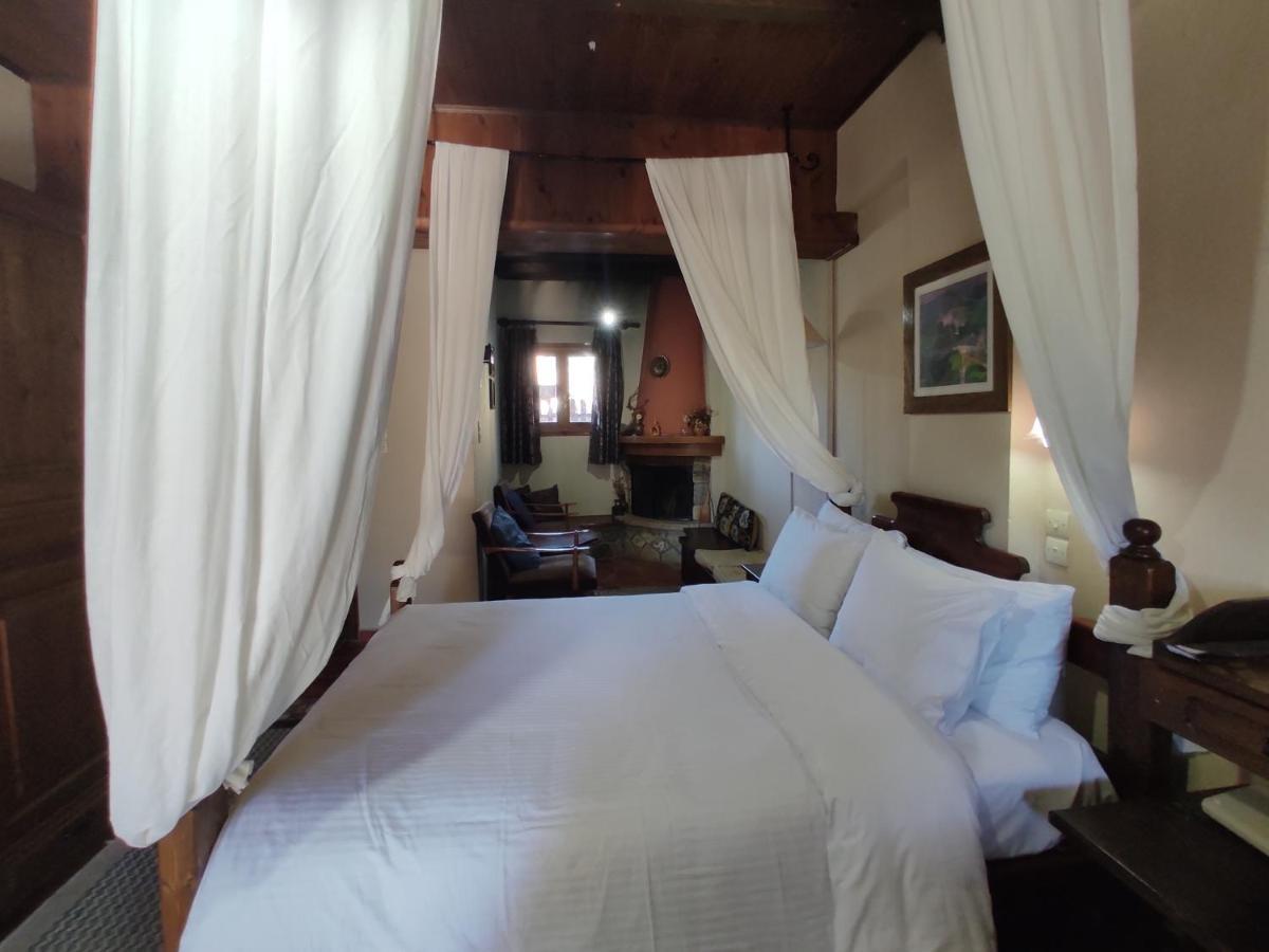 Xenonas Brizi Otel Eláti Dış mekan fotoğraf