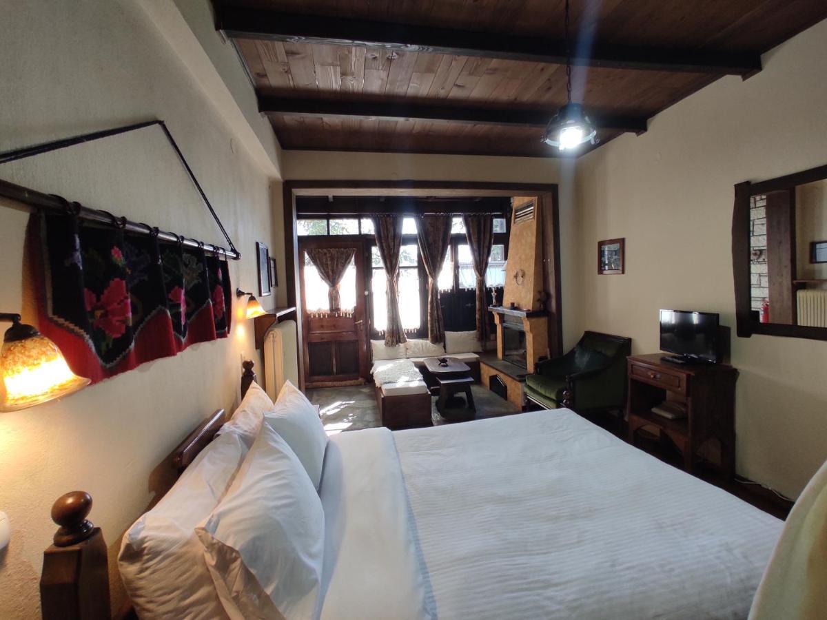 Xenonas Brizi Otel Eláti Dış mekan fotoğraf