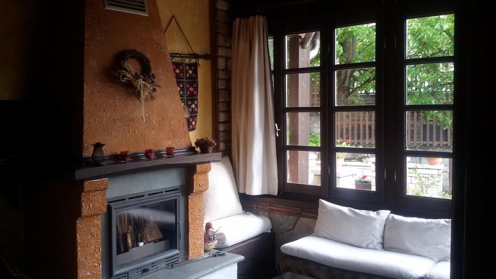 Xenonas Brizi Otel Eláti Dış mekan fotoğraf